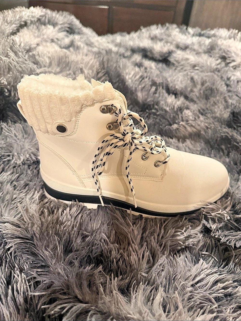 Nature Breeze Duck-02 White Winter Boots